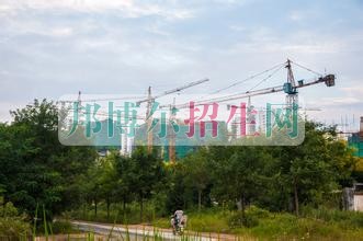 四川省建筑技工學(xué)校2016年報(bào)名條件、招生對(duì)象