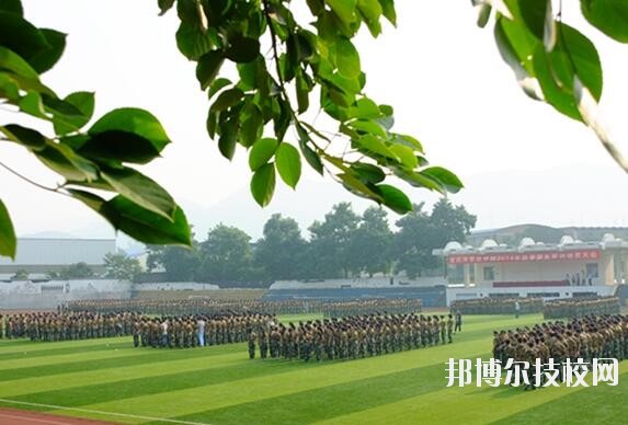 重慶農(nóng)業(yè)學(xué)校2020年報(bào)名條件、招生要求、招生對(duì)象