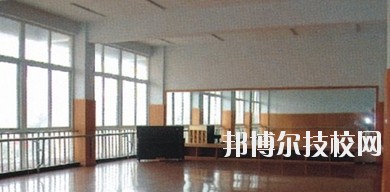 四川現(xiàn)代藝術(shù)學(xué)校2020年報(bào)名條件、招生要求、招生對象
