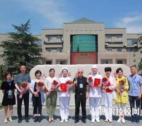 海寧衛(wèi)生學(xué)校2020年學(xué)費、收費多少 