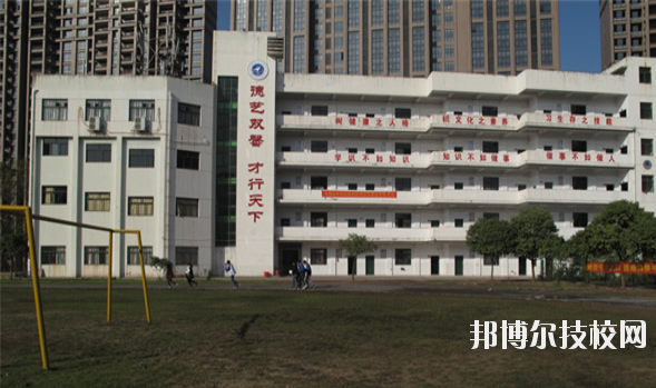 贛州應(yīng)用技術(shù)職業(yè)學(xué)校怎么樣、好不好