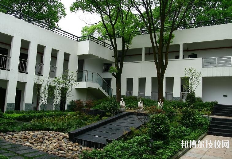 中國人民解放軍總參謀部信息化部直屬工廠職業(yè)技術(shù)學(xué)校怎么樣、好不好
