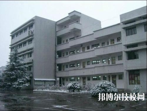 永康衛(wèi)生學(xué)校2020年報(bào)名條件、招生要求、招生對(duì)象