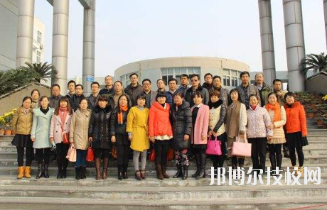 萍鄉(xiāng)湘東職業(yè)中等專業(yè)學(xué)校2020年報(bào)名條件、招生要求、招生對(duì)象 