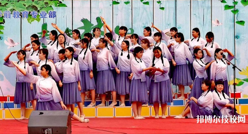 邢臺(tái)現(xiàn)代職業(yè)學(xué)校2020年報(bào)名條件、招生要求、招生對(duì)象