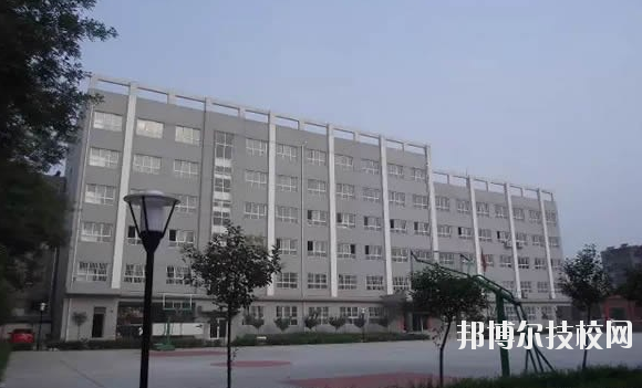 華陰市職業(yè)教育中心2020年報名條件、招生要求、招生對象 