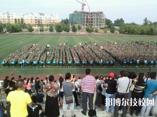 成都華夏衛(wèi)校2020年報(bào)名條件、招生要求、招生對象