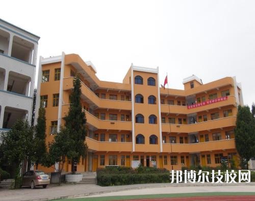 貴定中等職業(yè)技術(shù)學(xué)校2020年報(bào)名條件、招生要求、招生對(duì)象