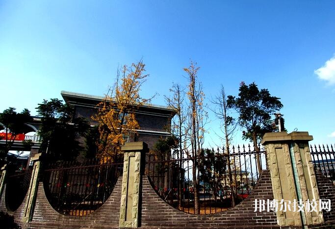 重慶財(cái)政學(xué)校2020年報(bào)名條件、招生要求、招生對(duì)象
