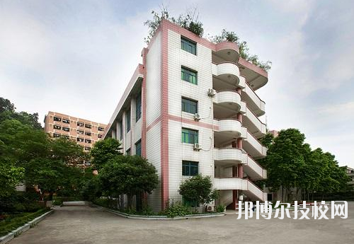 重慶護士學校2020年報名條件、招生要求、招生對象