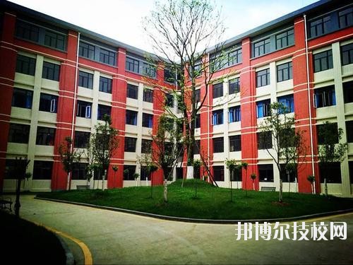 貴陽衛(wèi)生學校2020年報名條件、招生要求、招生對象