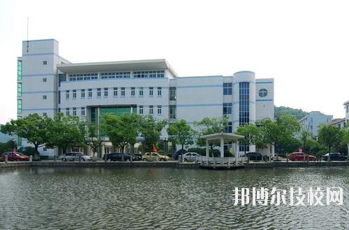 鄞州職業(yè)高級中學2020年學費、收費標準