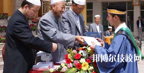 臨夏外國語學(xué)校2020年學(xué)費(fèi)、收費(fèi)多少