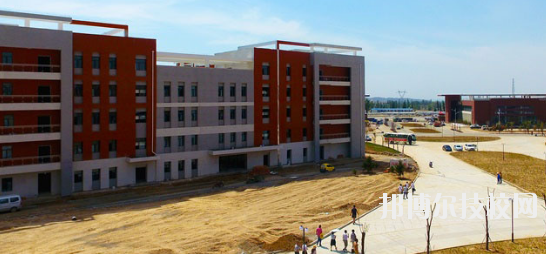 甘肅建筑材料工業(yè)學(xué)校2020年報名條件、招生要求、招生對象