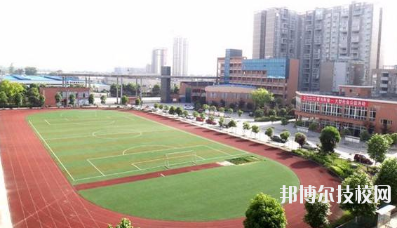 重慶潼南闇公職業(yè)高級中學(xué)2020年報名條件、招生要求、招生對象