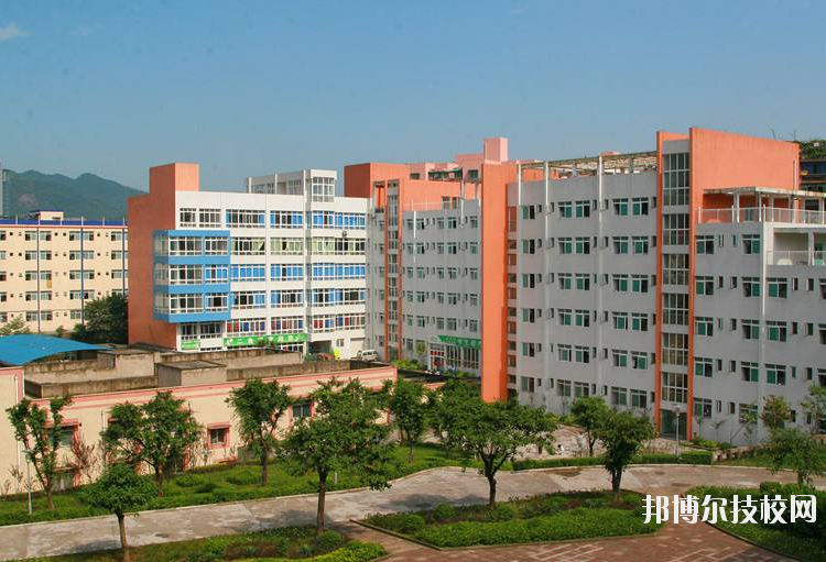 重慶工業(yè)技師學(xué)院怎么樣、好不好
