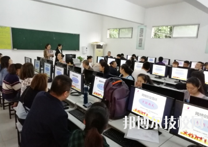 重慶現(xiàn)代技工學(xué)校2020年報(bào)名條件、招生要求、招生對(duì)象