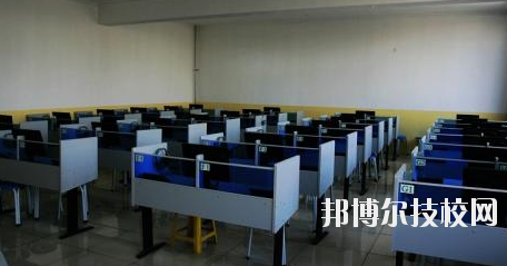 甘肅經(jīng)濟(jì)貿(mào)易學(xué)校2020年學(xué)費(fèi)、收費(fèi)多少