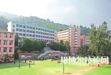 重慶武隆區(qū)職業(yè)教育中心怎么樣、好不好