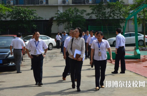 重慶渝北區(qū)竟成中學(xué)校2020年報名條件、招生要求、招生對象