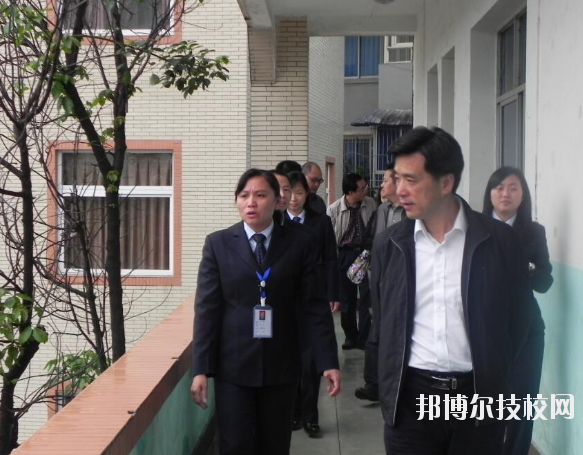 重慶渝北區(qū)竟成中學校怎么樣、好不好
