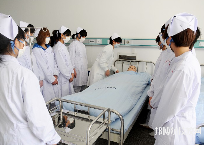重慶第三衛(wèi)生學校怎么樣、好不好