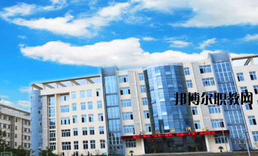 重慶墊江縣第一職業(yè)中學(xué)校怎么樣、好不好