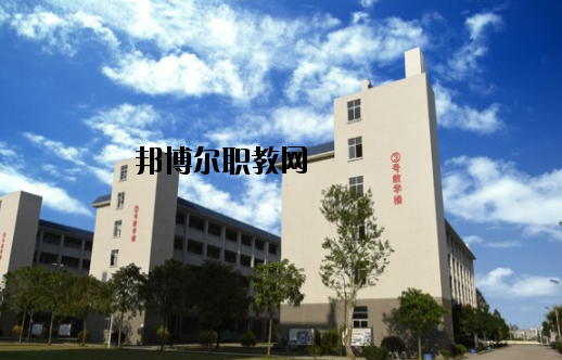 化州職業(yè)技術(shù)學(xué)校2020年報名條件、招生要求、招生對象