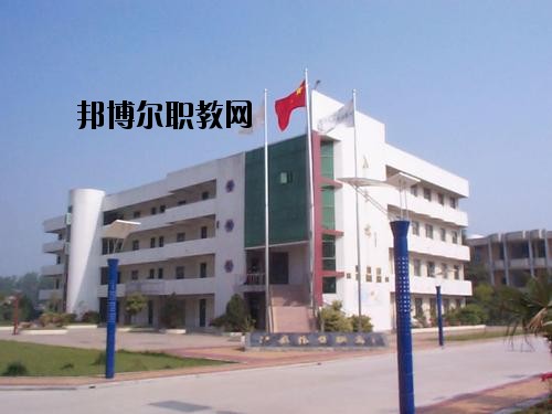 昭陽區(qū)高級職業(yè)中學(xué)2020年學(xué)費、收費多少