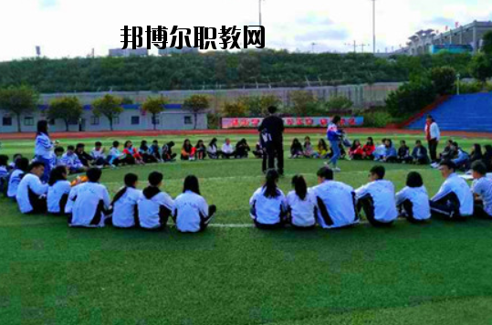 肇慶商務(wù)技工學(xué)校2020年報(bào)名條件、招生要求、招生對象
