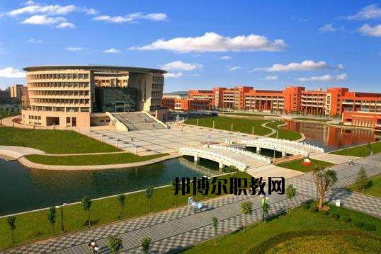 咸寧電子科技學(xué)校2020年報(bào)名條件、招生要求、招生對(duì)象