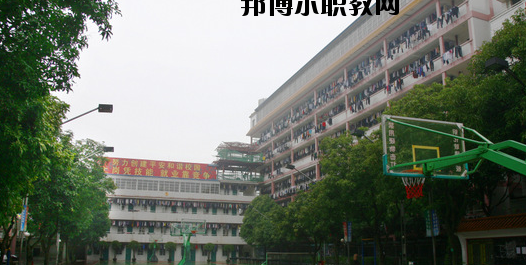 廣西商貿(mào)高級(jí)技工學(xué)校2020年報(bào)名條件、招生要求、招生對(duì)象