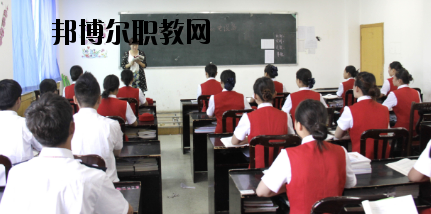 甘肅東方航空高鐵學(xué)校2020年報名條件、招生要求、招生對象