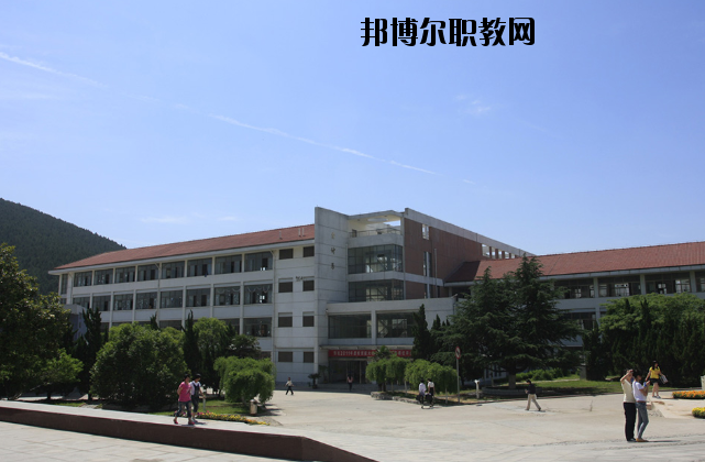 江蘇張家港第三職業(yè)高級中學(xué)2020年報名條件、招生要求、招生對象