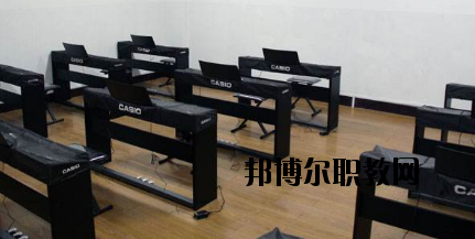 酒泉農墾技工學校2020年報名條件、招生要求、招生對象
