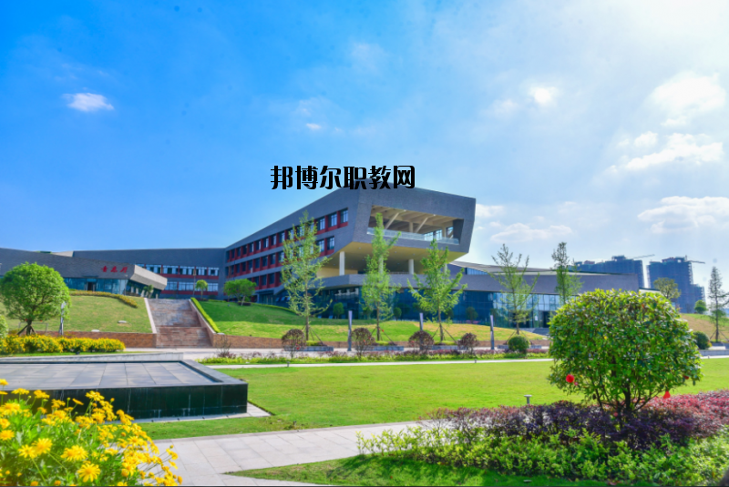 四川省經(jīng)濟管理學校2020年報名條件、招生要求、招生對象