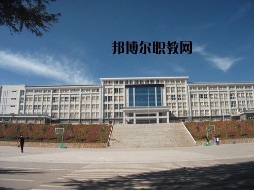 文山職業(yè)高級中學(xué)2020年報名條件、招生要求、招生對象