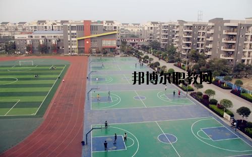 成都機(jī)電工程學(xué)校2020年報(bào)名條件、招生要求、招生對(duì)象
