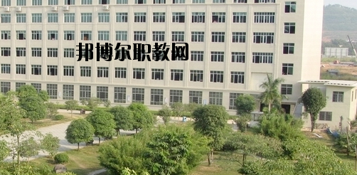 廣西工商技師學(xué)院2020年報(bào)名條件、招生要求、招生對(duì)象 