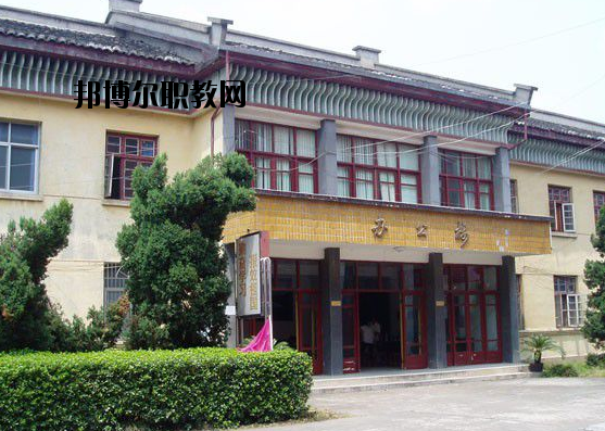 江西撫州創(chuàng)新學(xué)校怎么樣、好不好
