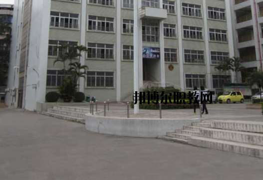 汕頭林百欣科技中專學(xué)校2020年報名條件、招生要求、招生對象