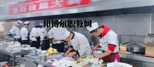 敦煌藝術(shù)旅游中等專業(yè)學(xué)校2020年學(xué)費、收費多少