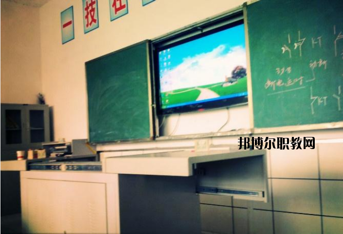 四川省隆昌縣城關(guān)職業(yè)中學(xué)2020年報(bào)名條件、招生要求、招生對(duì)象
