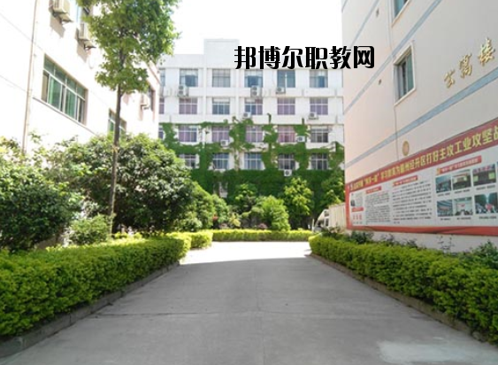 贛州光華職業(yè)技術學校2020年報名條件、招生要求、招生對象