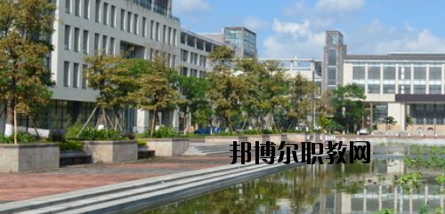 佛山高明區(qū)職業(yè)技術(shù)學校2020年報名條件、招生要求、招生對象