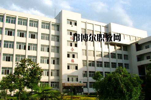 南陽文化藝術學校2021年報名條件、招生要求、招生對象
