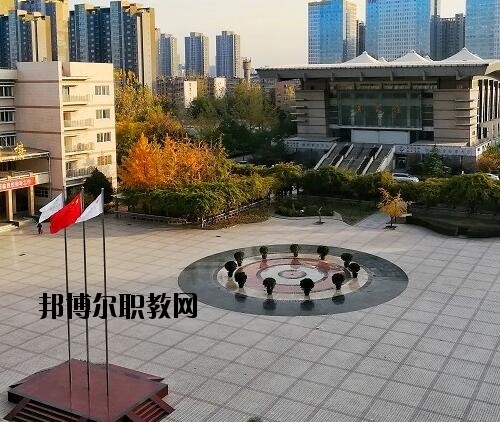 鄭州商貿(mào)管理學(xué)校2021年報(bào)名條件、招生對象