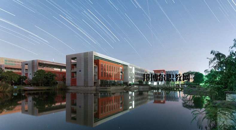 南京航空航天大學(xué)2020年報(bào)名條件、招生要求、招生對象