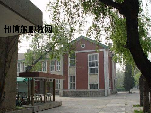 井岡山鐵道職業(yè)技術學校怎么樣、好不好
