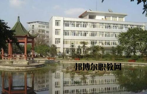 宜賓商業(yè)職業(yè)中等專業(yè)學校2020年報名條件、招生要求、招生對象